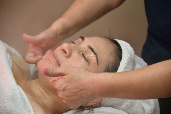 Facials for women of color