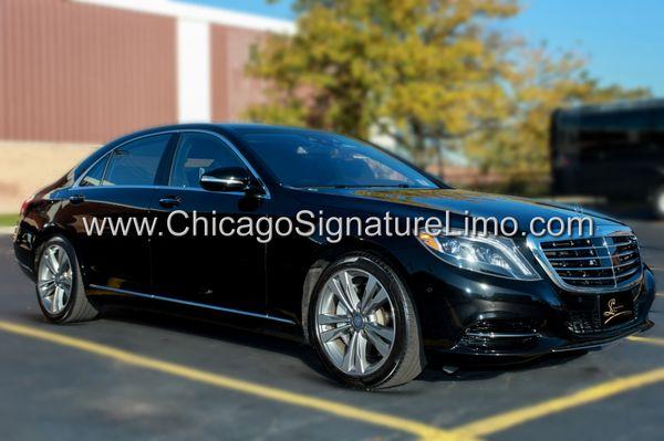 Luxury Sedan Mercedes S550-Chicago Signature Limo