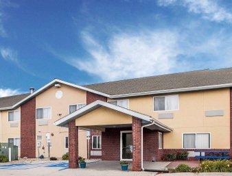 Baymont Inn & Suites Fort Dodge