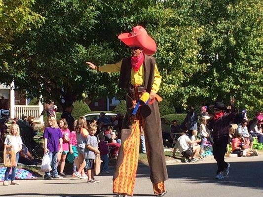 Stilts guy, a fixture in the parade!