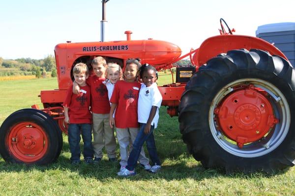 Covenant Kindergarten apple farm field trip