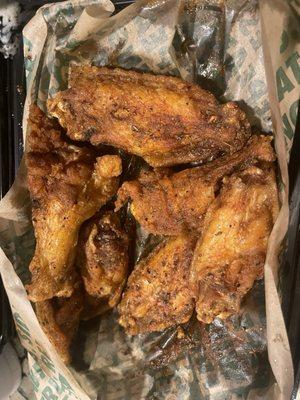 Louisiana rub bone in wings