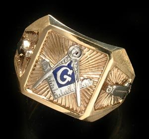 Blue Lodge Masonic ring. Yellow gold with white cold plumb and trowel!