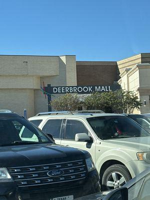 Location Deerbrook mall.