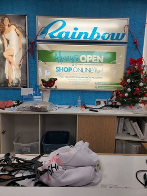 Rainbow Shop 407