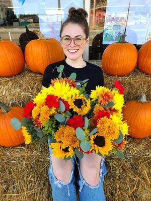 Fresh flower delivery!! Beautiful bouquets brought to you by our even more beautiful Jaelin!  #flowersofinstagram #friyay #weekendready