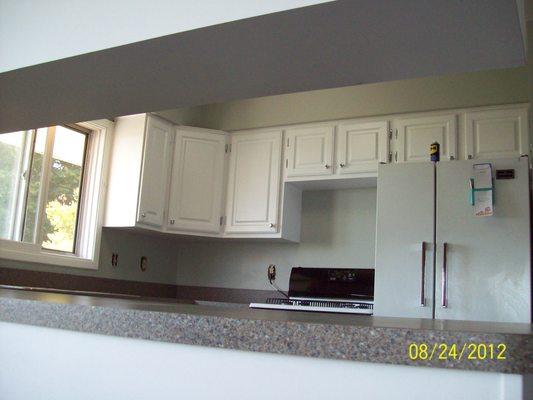 Custom Cabinets Refacing & Tops