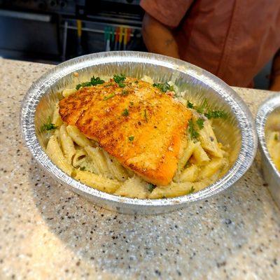 Salmon rasta pasta