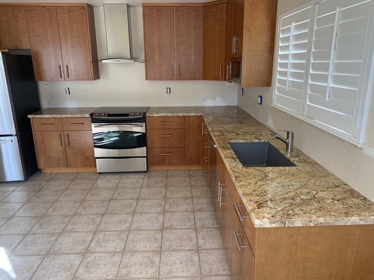 Granite Kitchen, Countertops