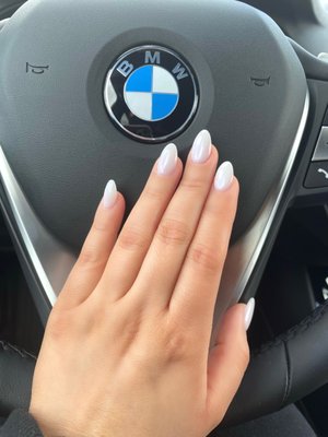 Funny bunny, oval shaped gel nails