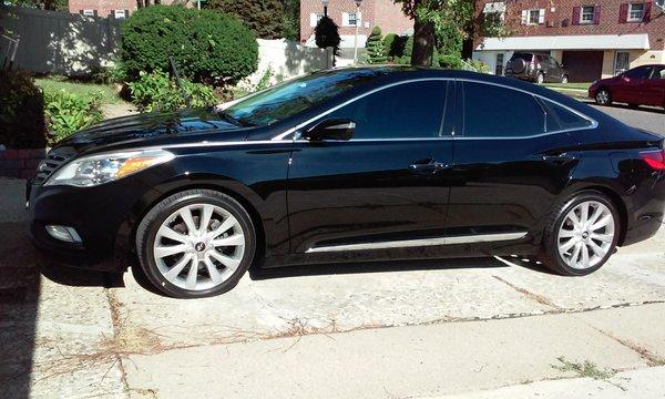 Hyundai Azera detailed