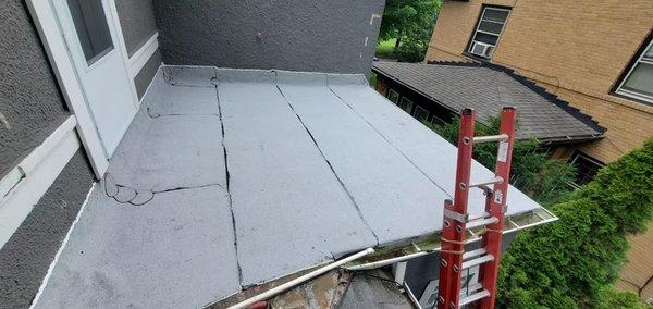 Modified rubber granulated roof