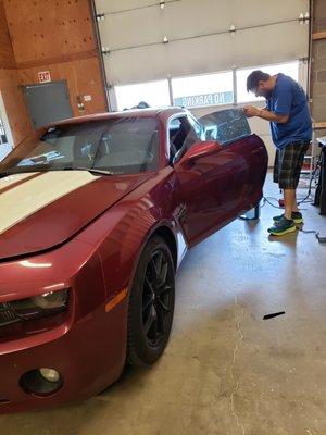 Luke Tinting this Camaro