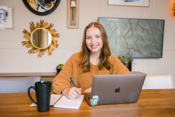 Meet Caroline, the founder of True Blue Creatives.