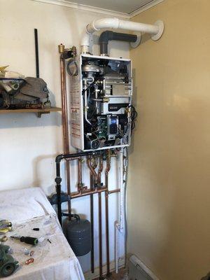 Navien tankless combination boiler water heater