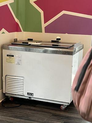 Ice cream freezer