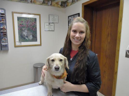 Ashley-Certified Veterinary Technican and Groomer