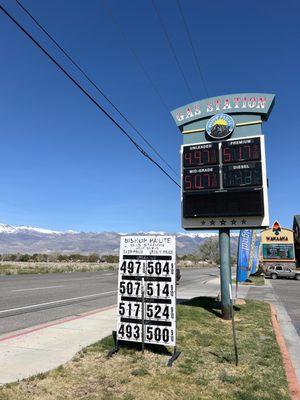 Paiute Palace Gas Station