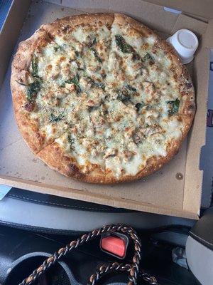 Chicken Alfredo pizza