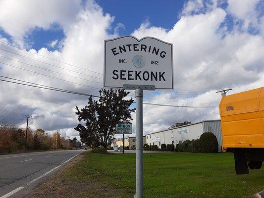 Entering Seekonk from Rehoboth.