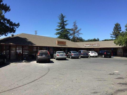 The Redwood Valley Market & Post Office at the Redwood Valley Shopping Center