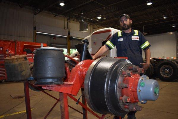 Jim ready to train our techs with the demo axle.