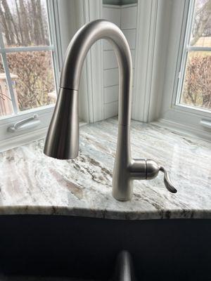 Kitchen faucet installation