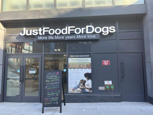 JustFoodForDogs, Driggs, Brooklyn, NY