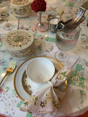 Tea setting