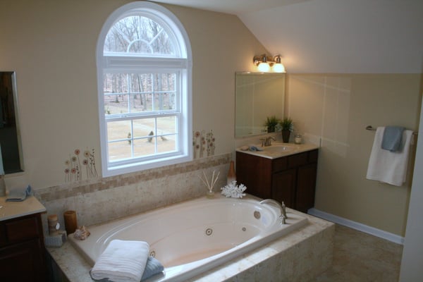 Model Home Luxury Master Bath