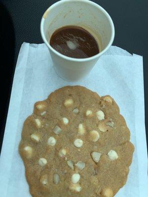 Macadamia cookie and espresso