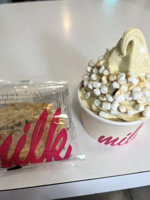 Cornflake white chocolate marshmallow cookie + Toasted Marshmallow Sundae