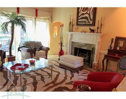 33 Twelve Oaks, Savannah, GA - Great room - $599,900