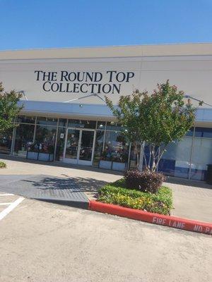 Round Top Collection