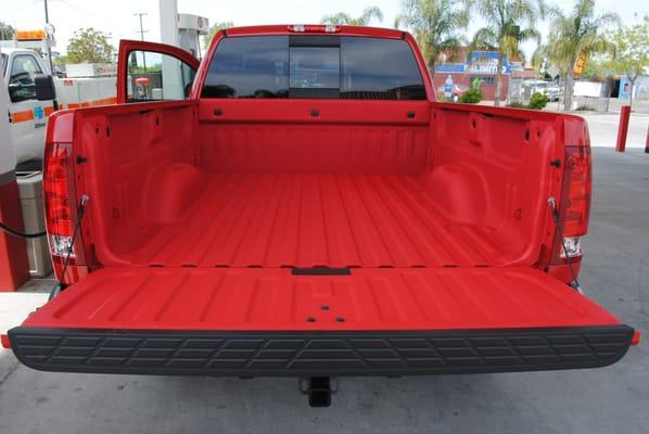 Reflex bed liner