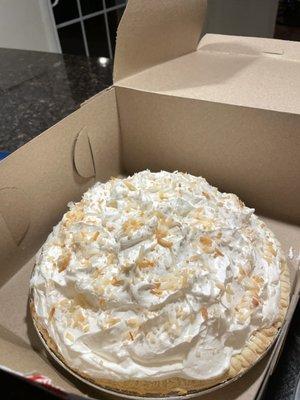 Coconut cream pie