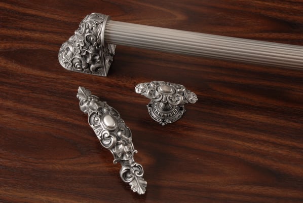 Acanthus Appliance Pull and Queensway Knob and Pull from Notting Hill's King's Road Collection