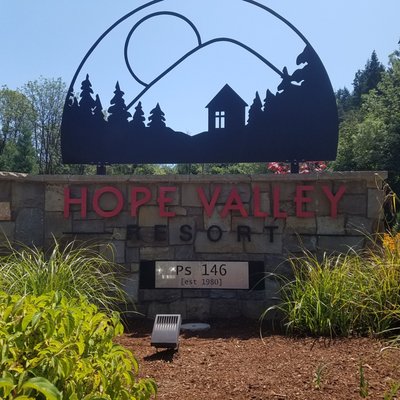 Hope Valley Resort Sign