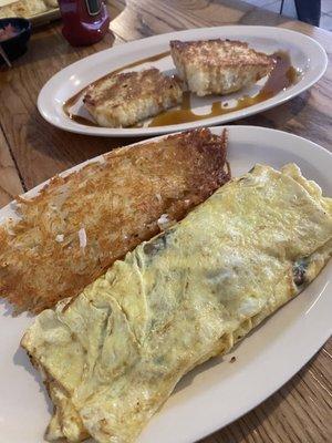 Smoked sausage omelet with a grilled biscuit