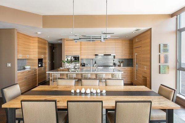 Downtown Penthouse: Kitchen