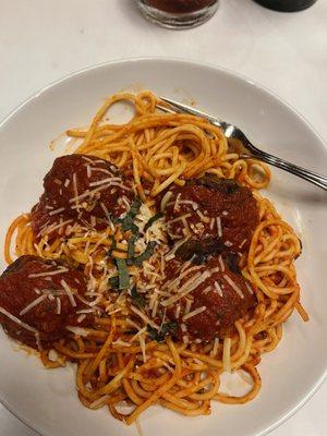 Spaghetti and meatballs