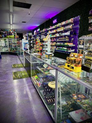 Wonderland Smoke Shop