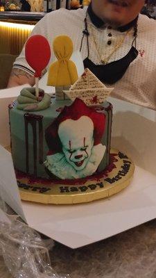 Pennywise cake