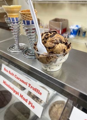 Ghelfi's Candies & Ice Cream