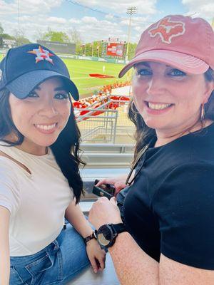 It's a great day when the 'Stros AND Longhorns win their baseball games! ;)