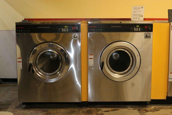 10 load washer is biggest in North Downey and 8 load wash is ready for your use