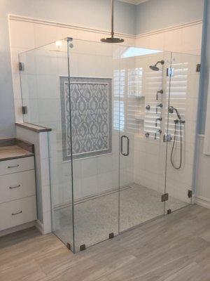 Fully Frameless Swing Shower