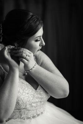 Portrait of a bride getting ready for the wedding