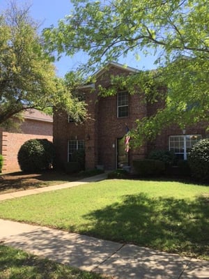 Like most listings in Allen, this won't last long.  Beautiful 4 bed room, 2.5 bath, with wood and tile flooring in a fabulous...