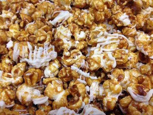 Caramel Corn with White Chocolate Drizzle